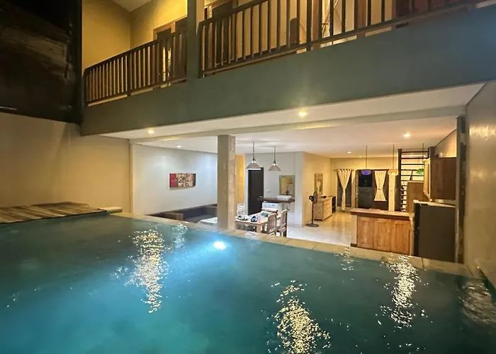 Taman Giri House 3 Bedrooms *