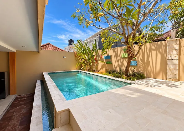 Taman Giri House 3 Bedrooms Holiday home